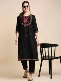 Thumbnail for Anubhutee Black & Red Embroidered Kurta with Trousers - Distacart
