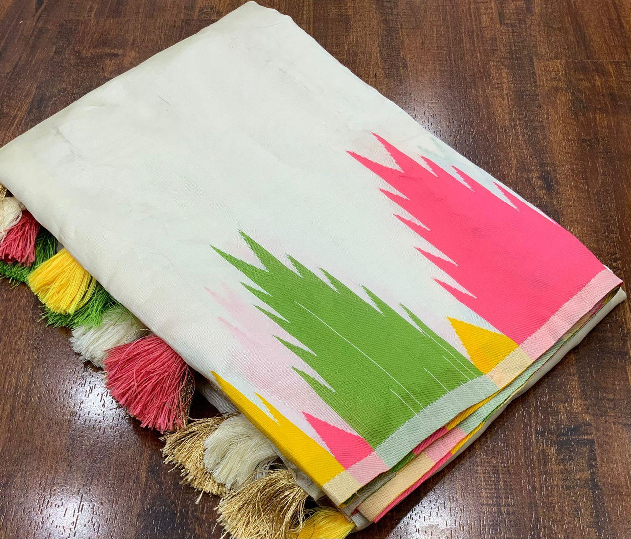 Cream Polycotton Woven Design Saree with Unstitched Blouse - A2M