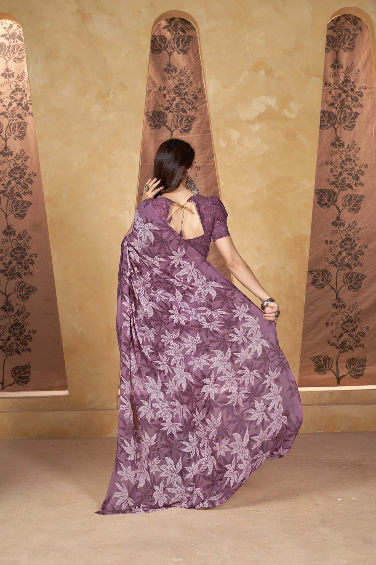 NOZ2TOZ Women Casual Wear Printed Weight Less Saree with Unstitched Blouse - Violet