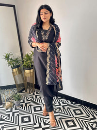 Thumbnail for Lyush Women's Embroidered Straight Kurta Pant With Dupatta - Black