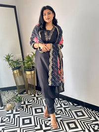 Thumbnail for Lyush Women's Embroidered Straight Kurta Pant With Dupatta - Black