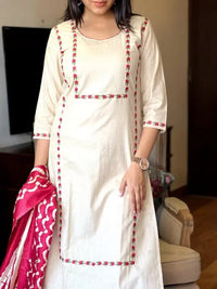 Thumbnail for Malishka Women's Red Pure Cotton Embroidery Kurta Pant Set With Dupatta - Distacart