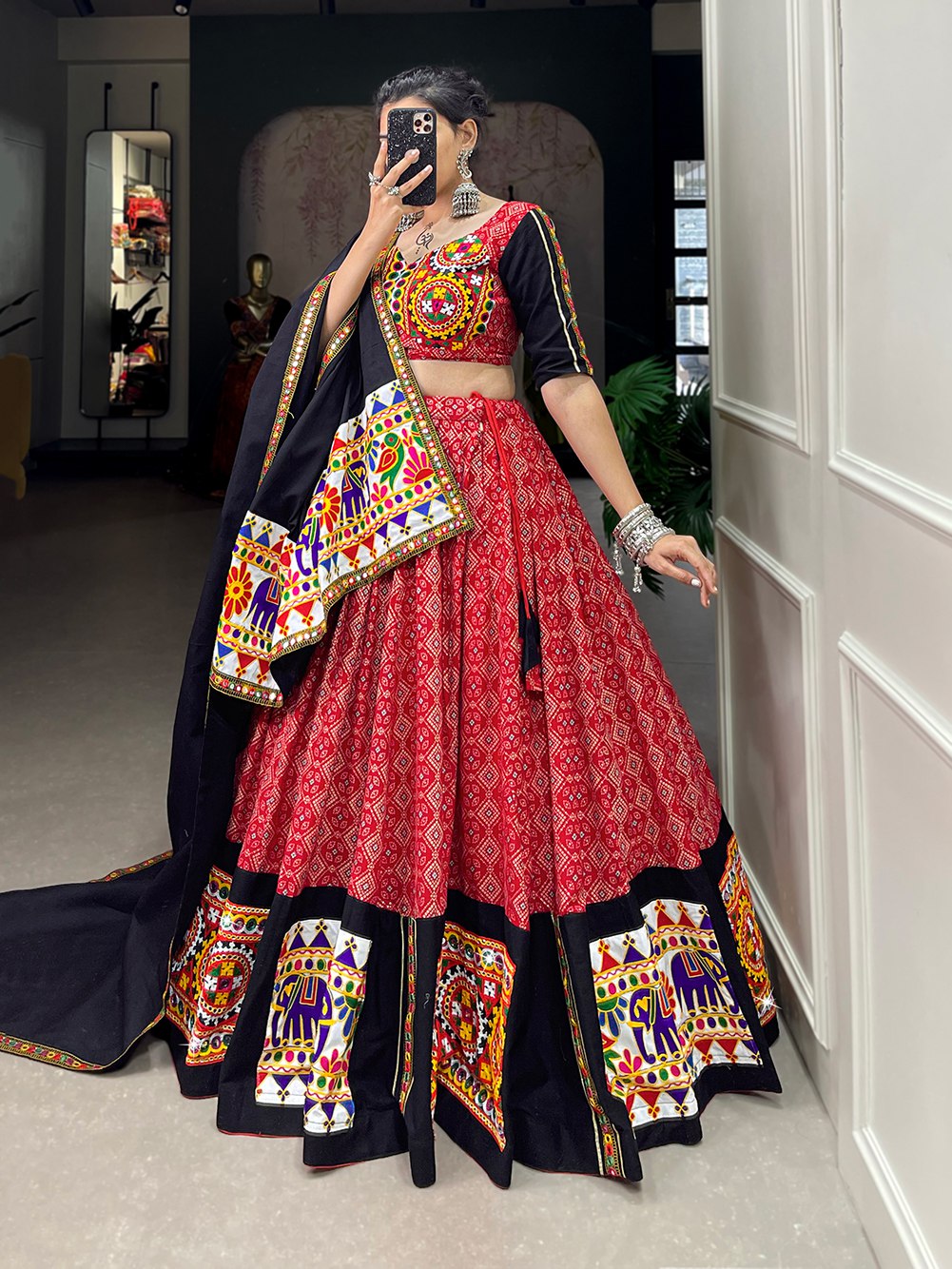 Lorenvalley Red Pure Cotton Lehenga Choli Embellishes With Gamthi Work And Mirror Work Touch Up To Make Everyone Feel The Stories Of Navratri Traditions