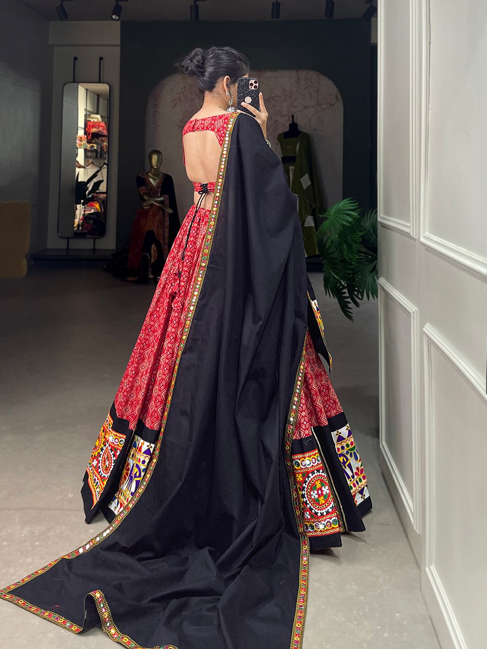 Lorenvalley Red Pure Cotton Lehenga Choli Embellishes With Gamthi Work And Mirror Work Touch Up To Make Everyone Feel The Stories Of Navratri Traditions