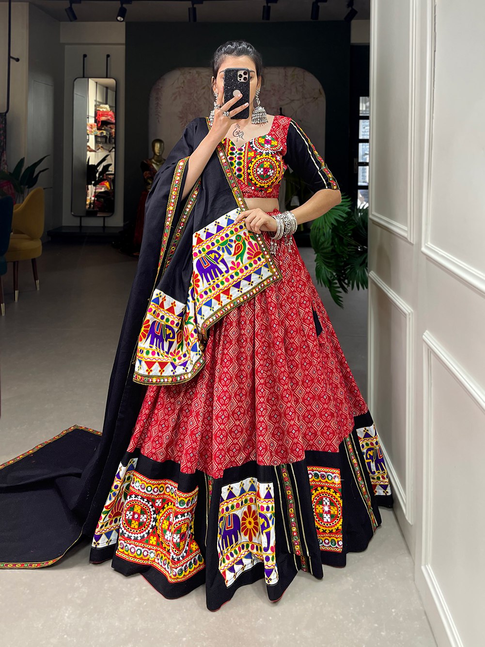 Lorenvalley Red Pure Cotton Lehenga Choli Embellishes With Gamthi Work And Mirror Work Touch Up To Make Everyone Feel The Stories Of Navratri Traditions