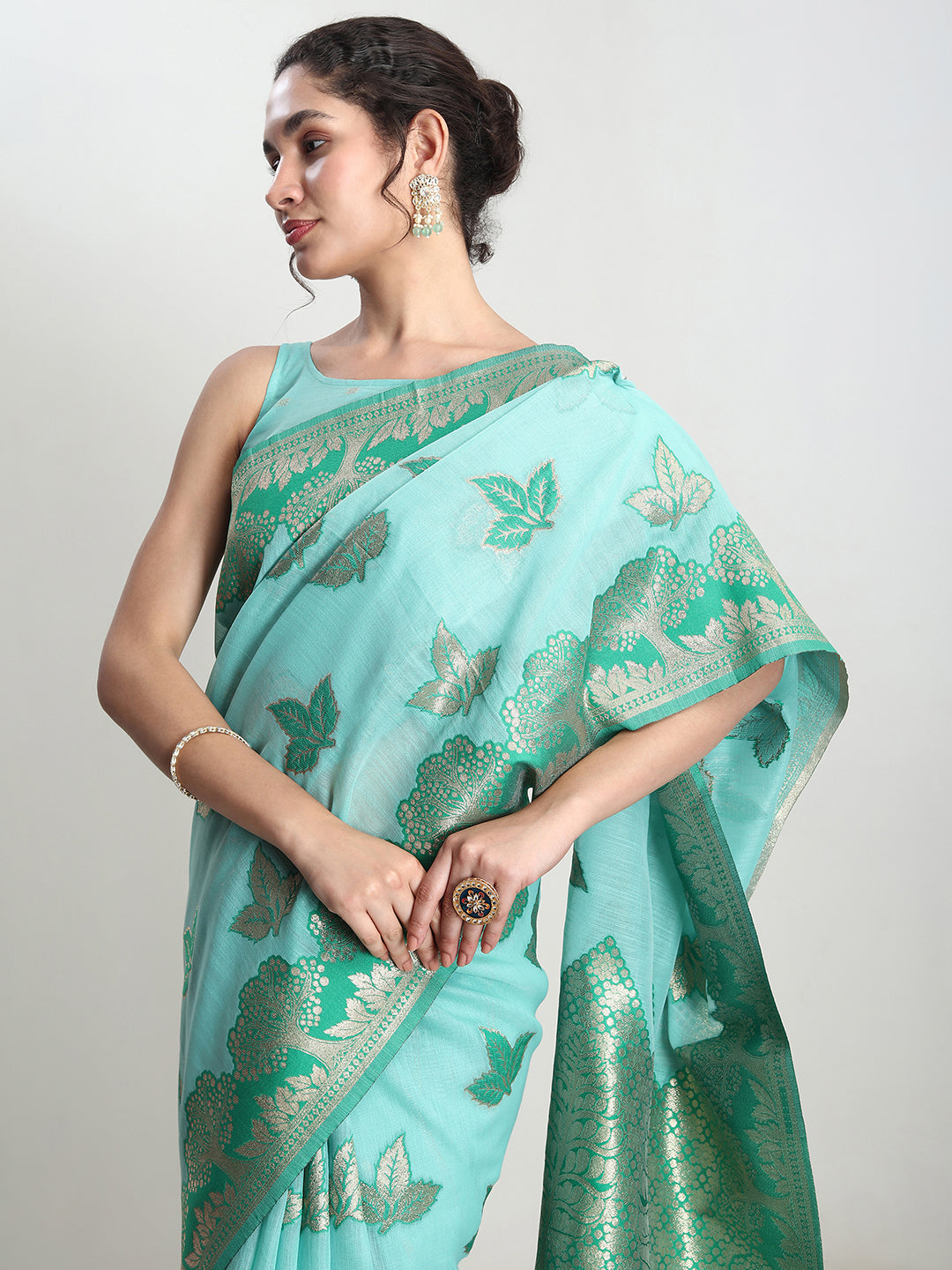 Janasya Sea Green Linen Blend Floral Jacquard Saree