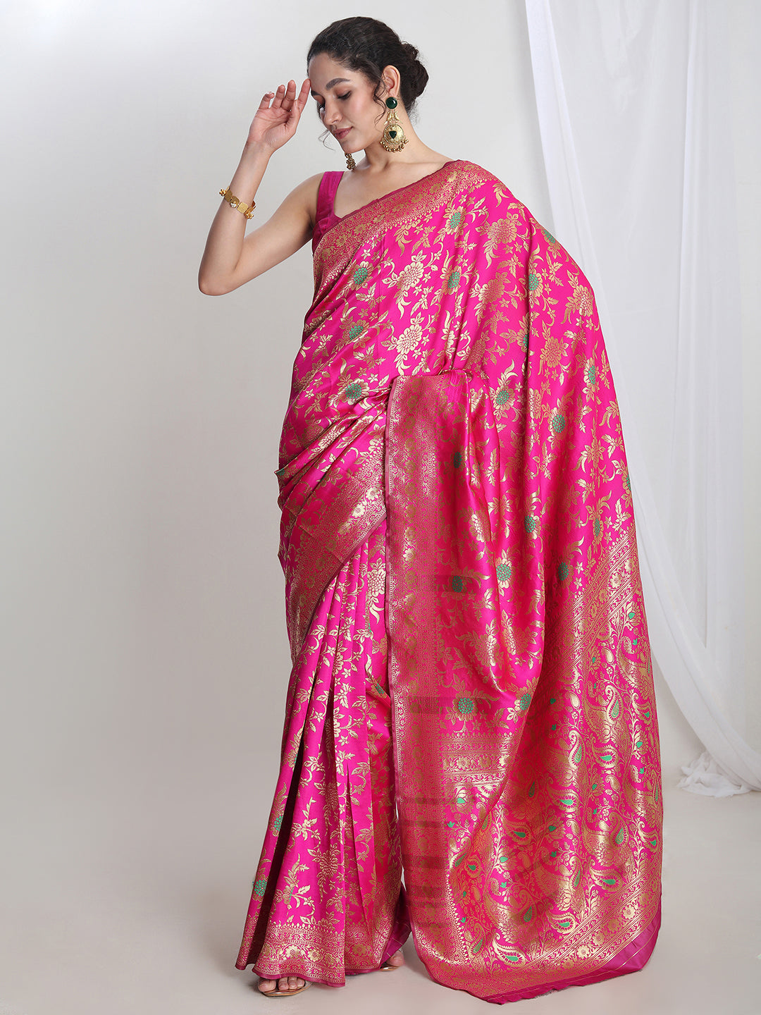 Janasya Pink Silk Blend Floral Jacquard Saree