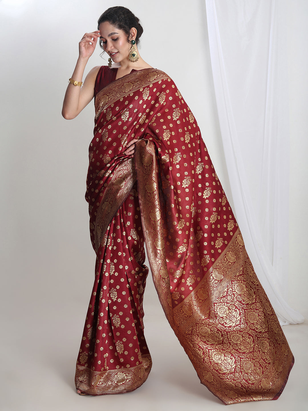 Janasya Maroon Silk Blend Floral Jacquard Saree