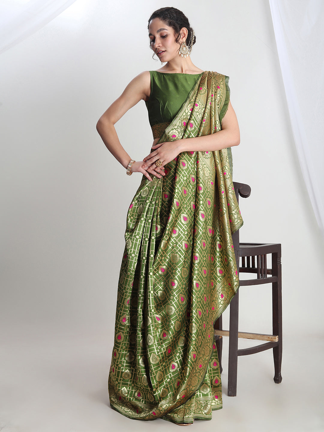 Janasya Green Silk Blend Ethnic Motifs Jacquard Saree