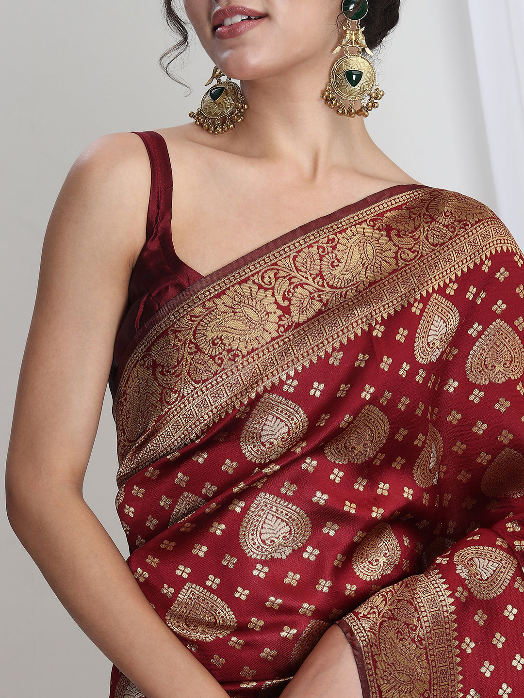 Janasya Maroon Silk Blend Ethnic Motifs Jacquard Saree