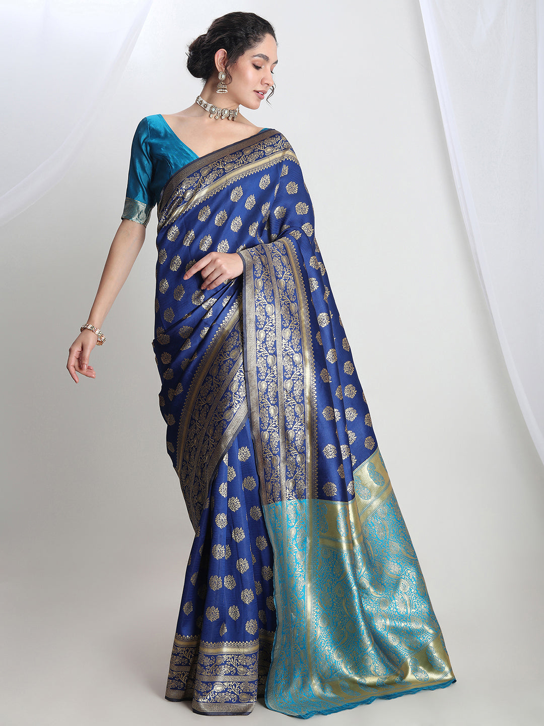Janasya Blue Silk Blend Floral Jacquard Saree