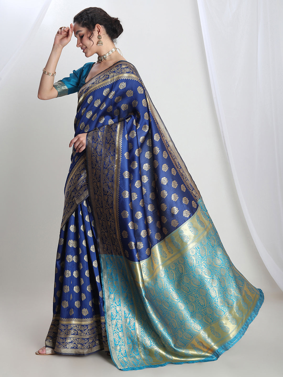 Janasya Blue Silk Blend Floral Jacquard Saree