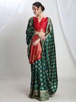 Thumbnail for Janasya Green Silk Blend Floral Jacquard Saree