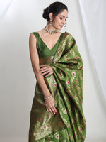 Thumbnail for Janasya Green Silk Blend Floral Jacquard Saree