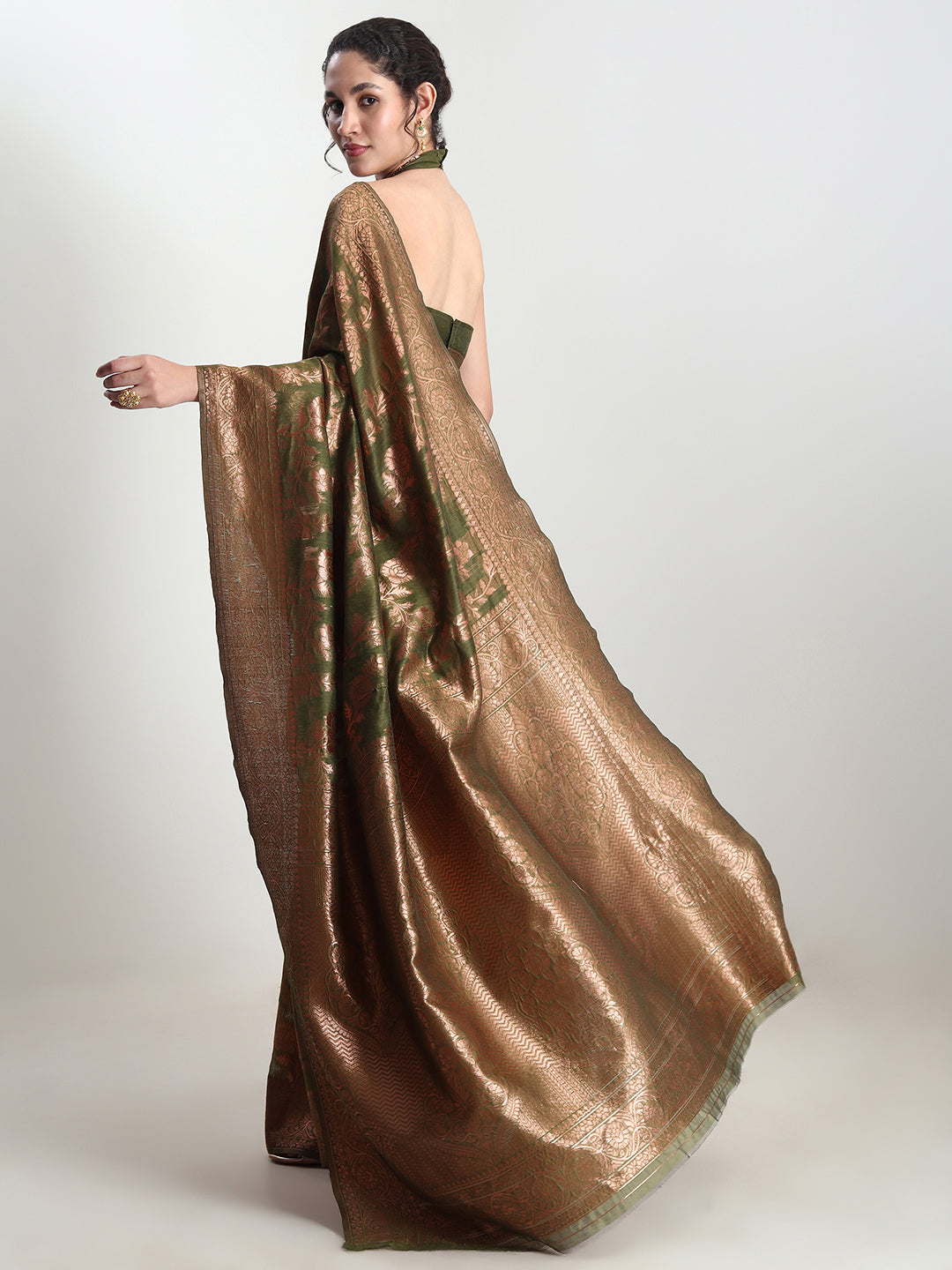 Janasya Green Silk Blend Floral Jacquard Saree