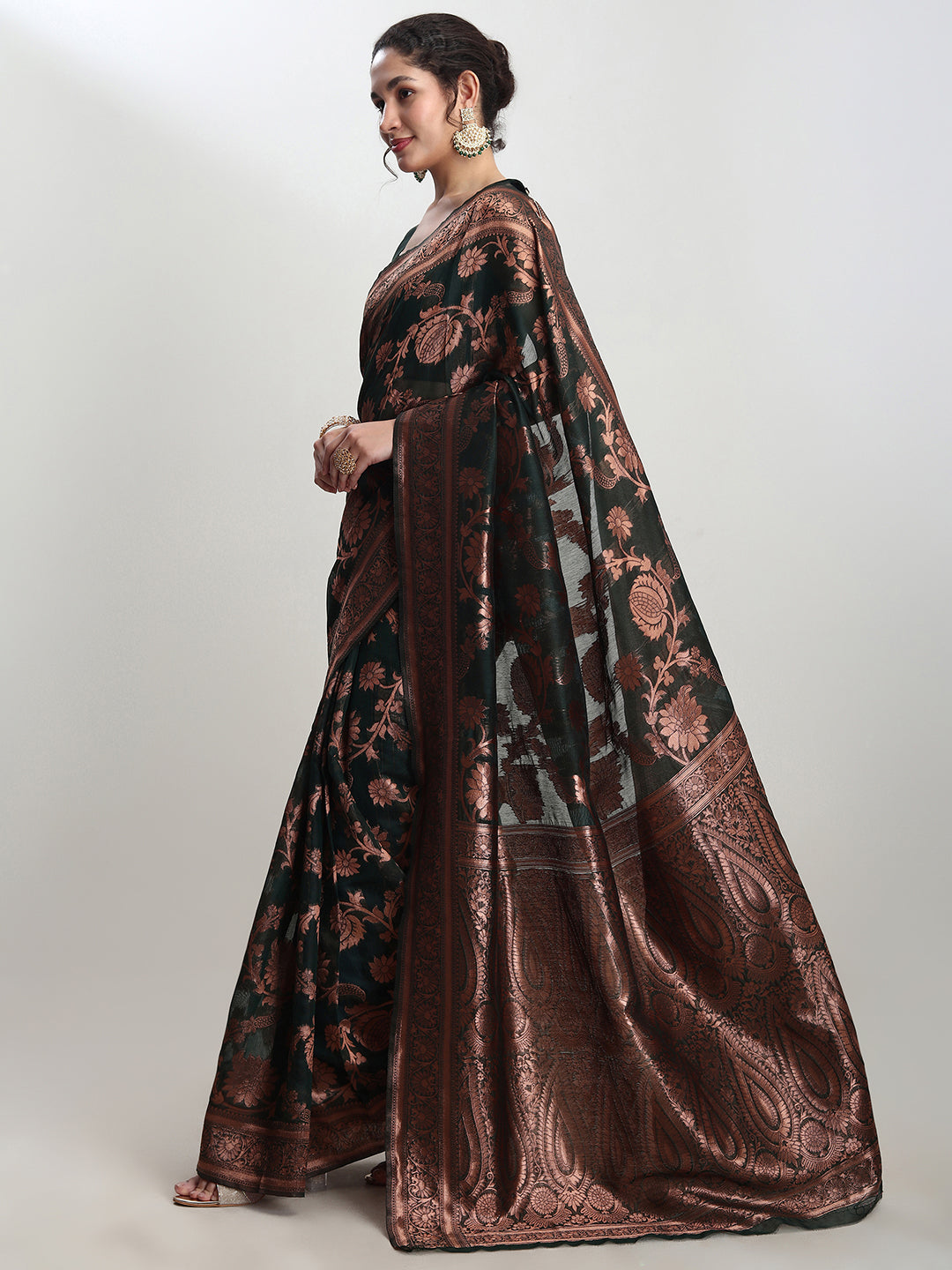 Janasya Dark Green Silk Blend Floral Jacquard Saree