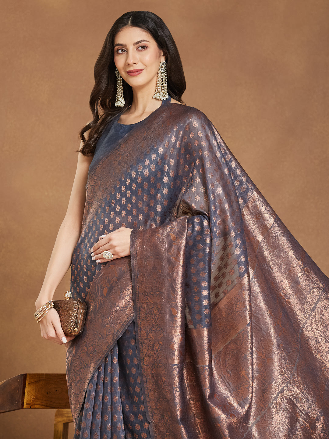 Janasya Dark Grey Silk Blend Floral Jacquard Saree