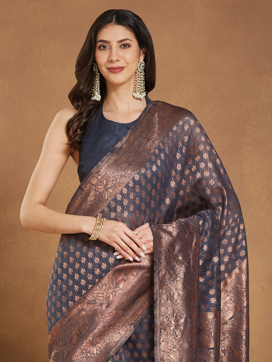 Janasya Dark Grey Silk Blend Floral Jacquard Saree