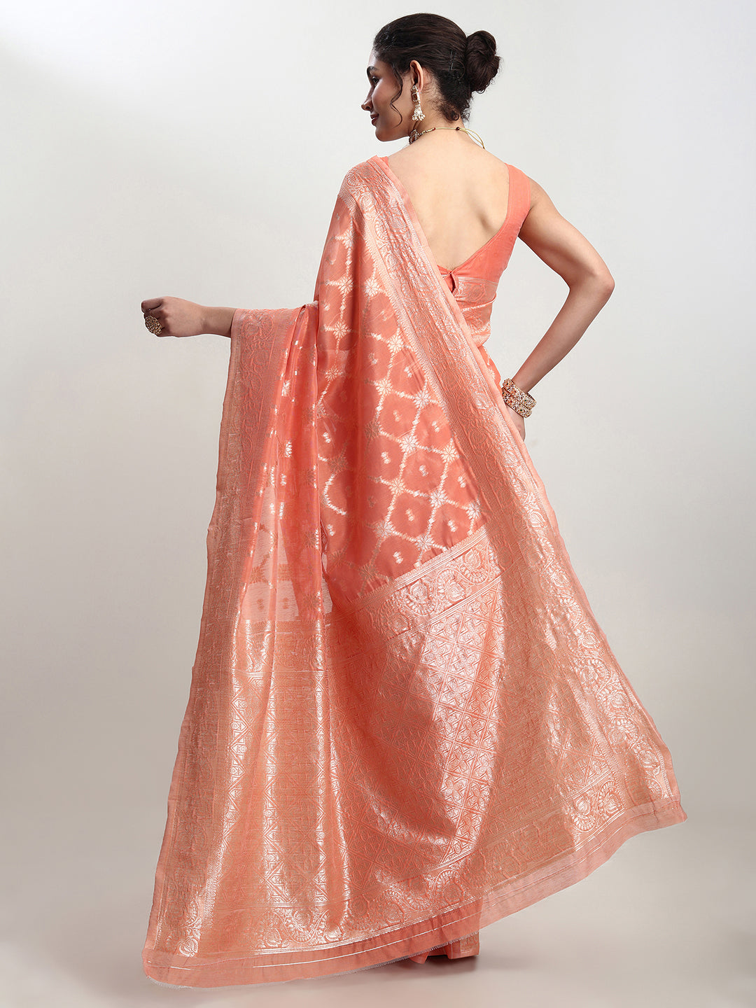 Janasya Peach Silk Blend Geometric Jacquard Saree