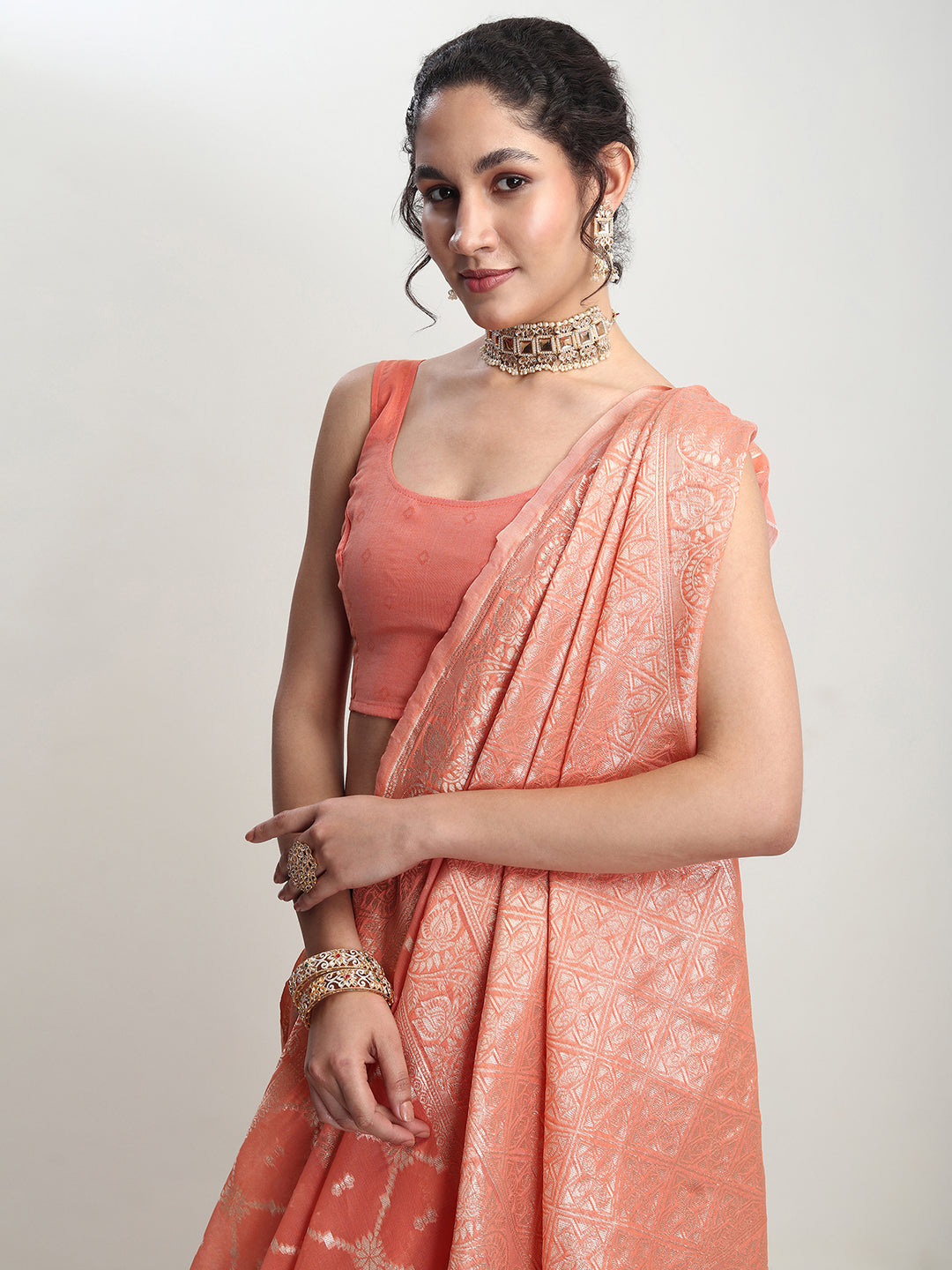 Janasya Peach Silk Blend Geometric Jacquard Saree