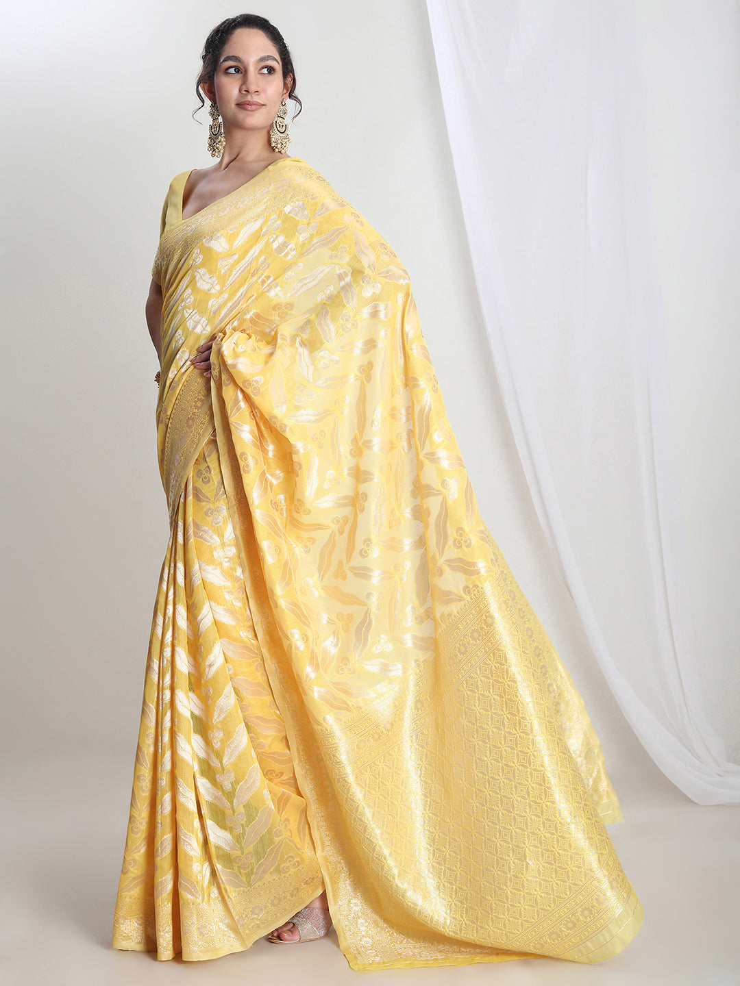 Janasya Yellow Silk Blend Floral Jacquard Saree
