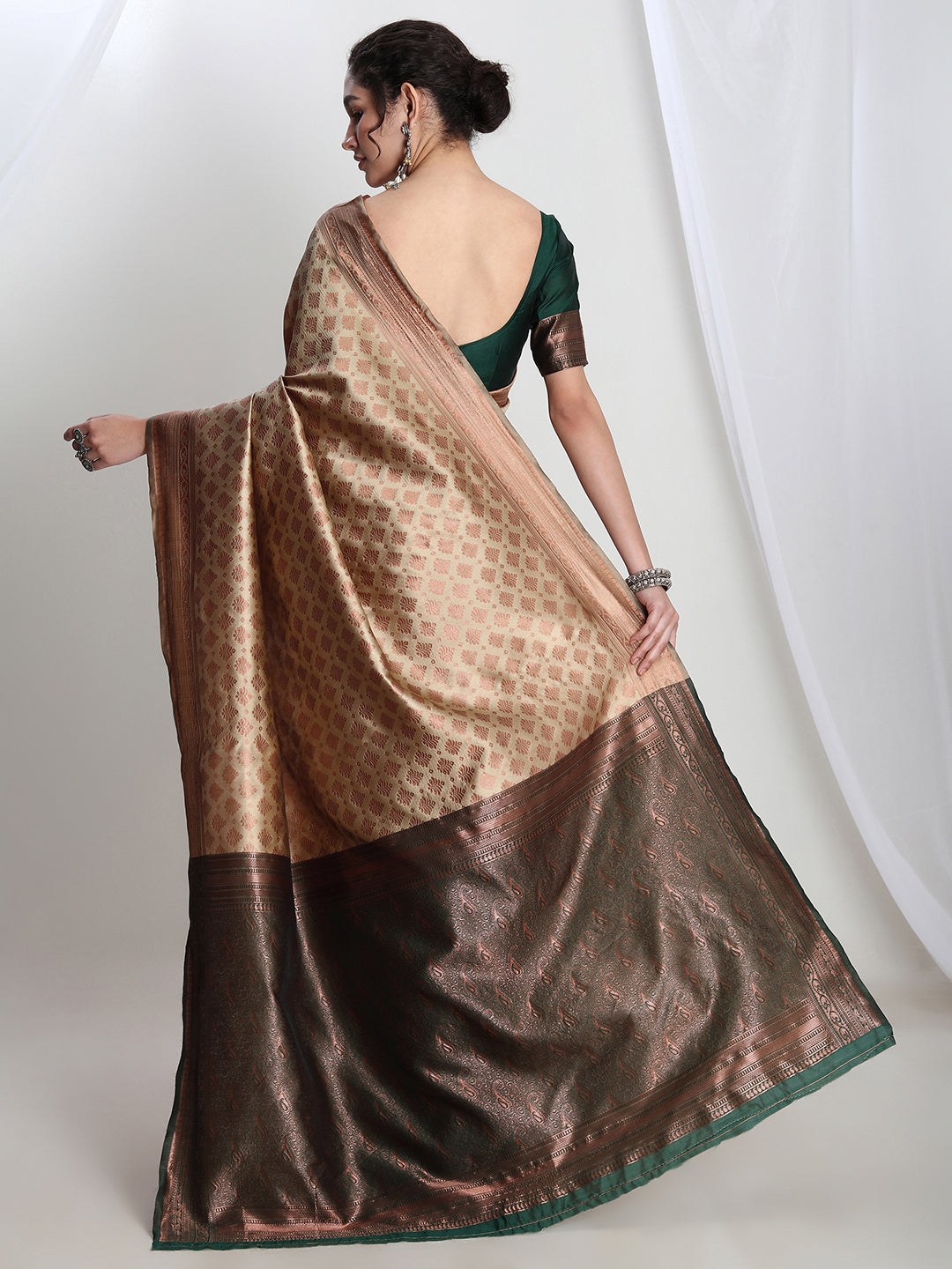 Janasya Beige Silk Blend Ethnic Motifs Jacquard Saree