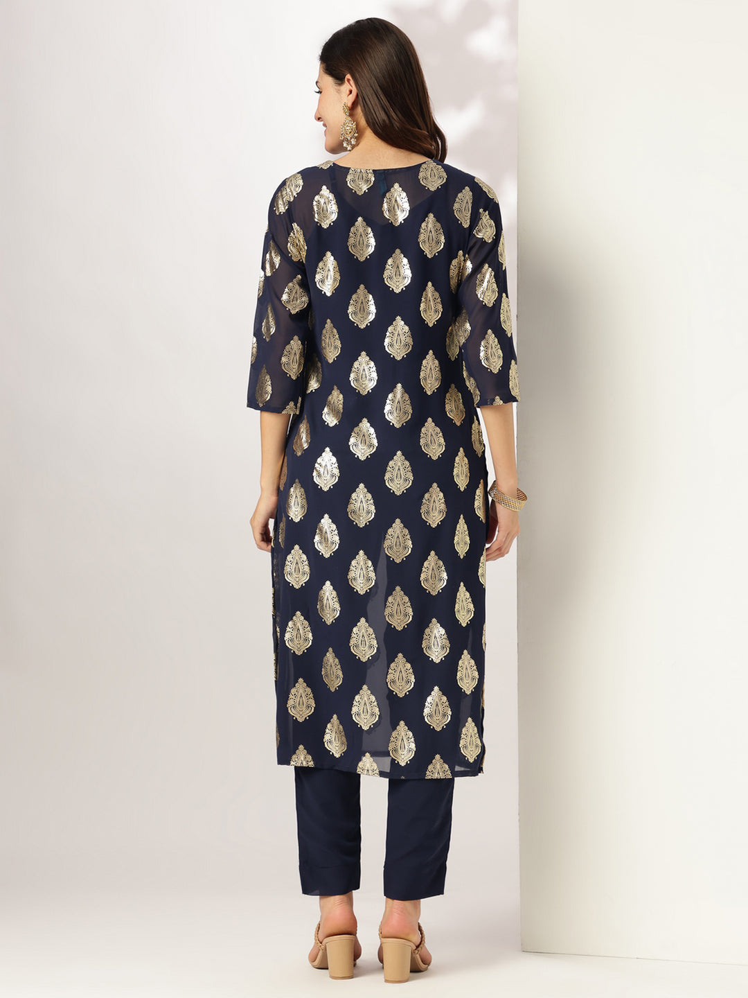 Janasya Dark Georgette Foil Print Straight Kurta Set