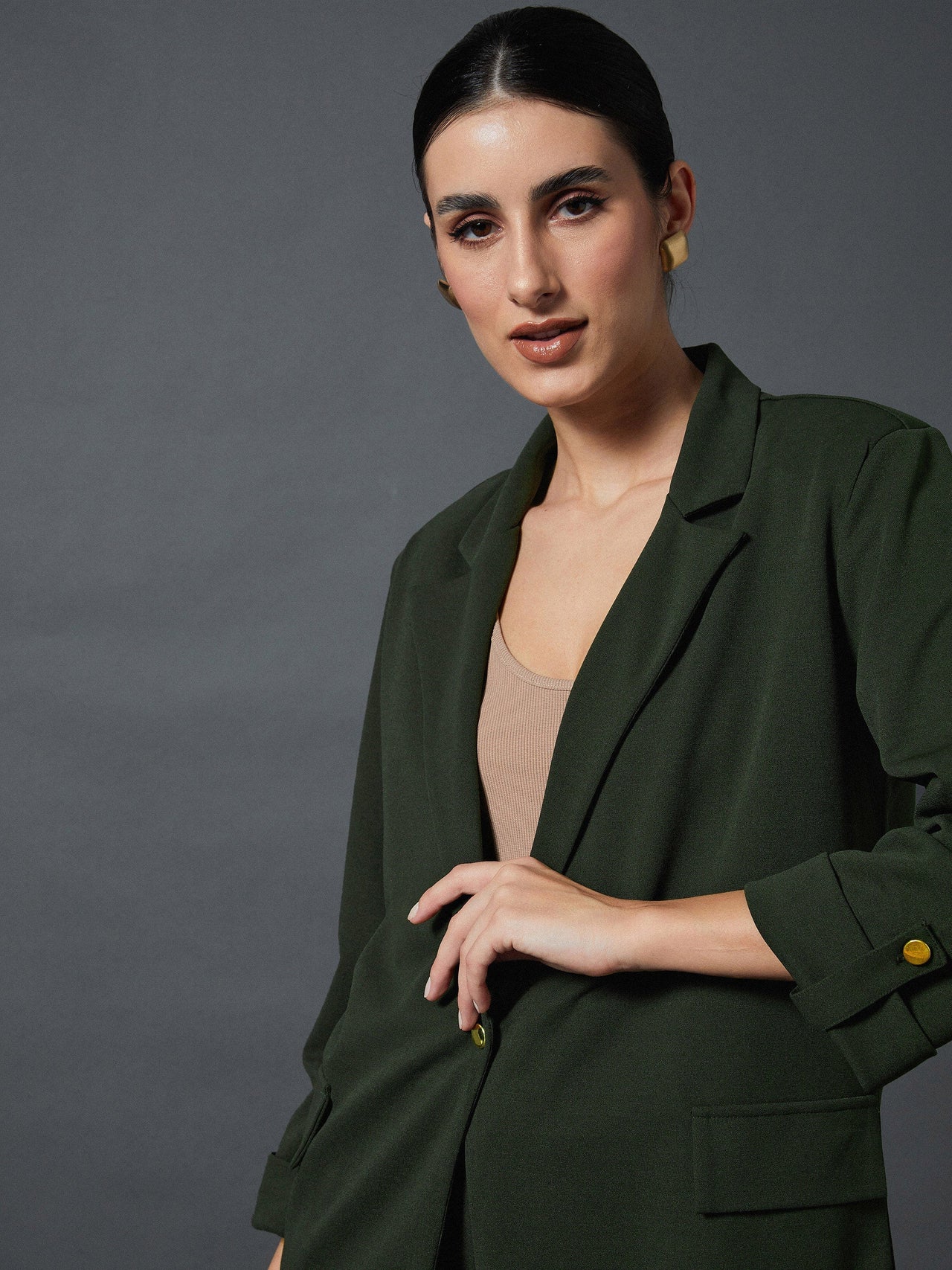 Lyush Women Olive Longline Blazer With Darted Pants