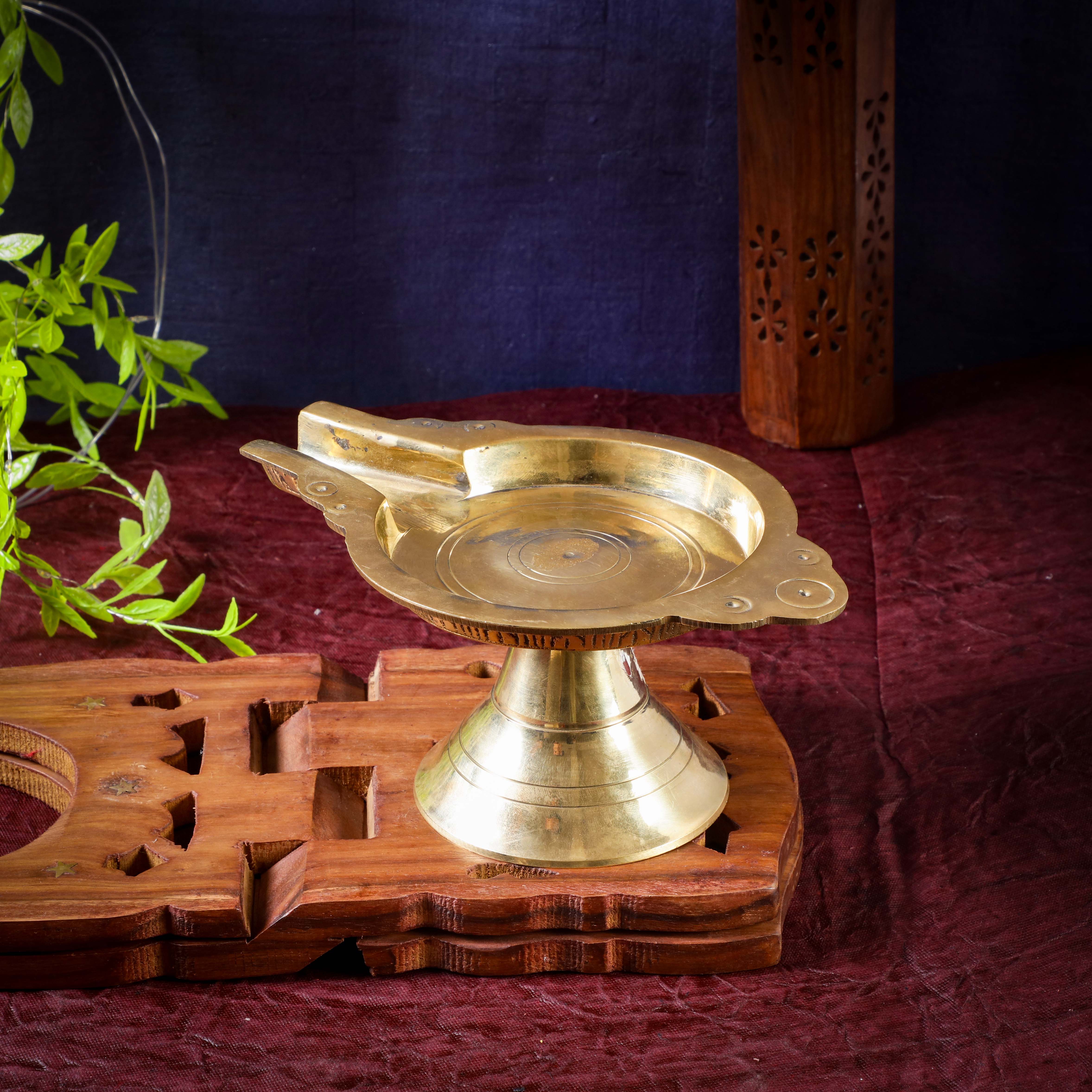 Sri Rudra Abhishekam Stand Small (SR 03565) - Distacart