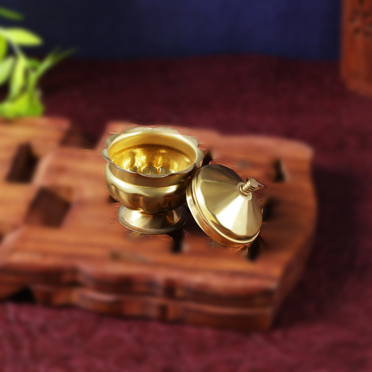 Sri Rudra Kumkum Dabbi (SR 00374)
