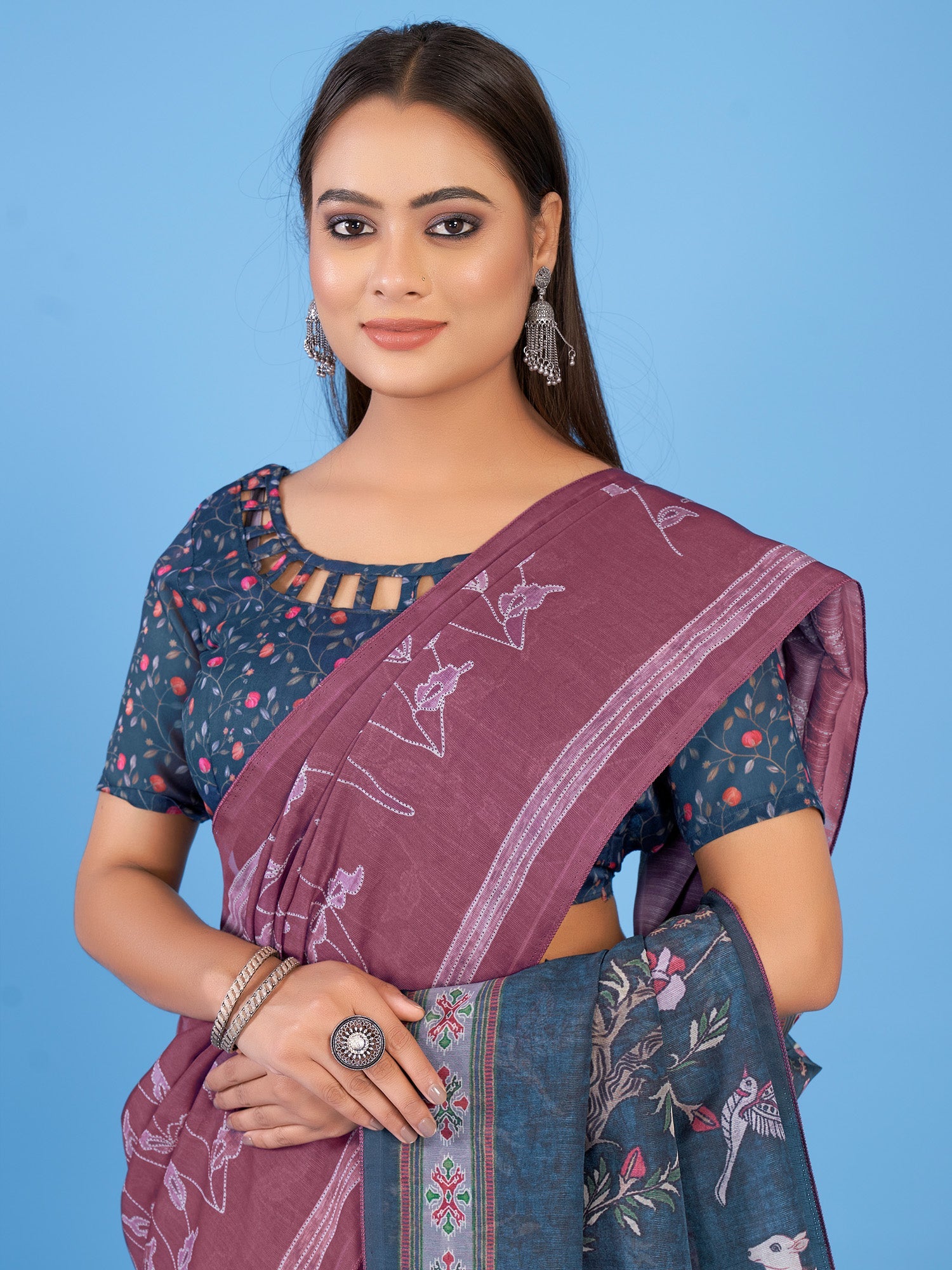 NOZ2TOZ Women's Linen Blend Burgundy Printed Designer Saree With Blouse Piece - Distacart