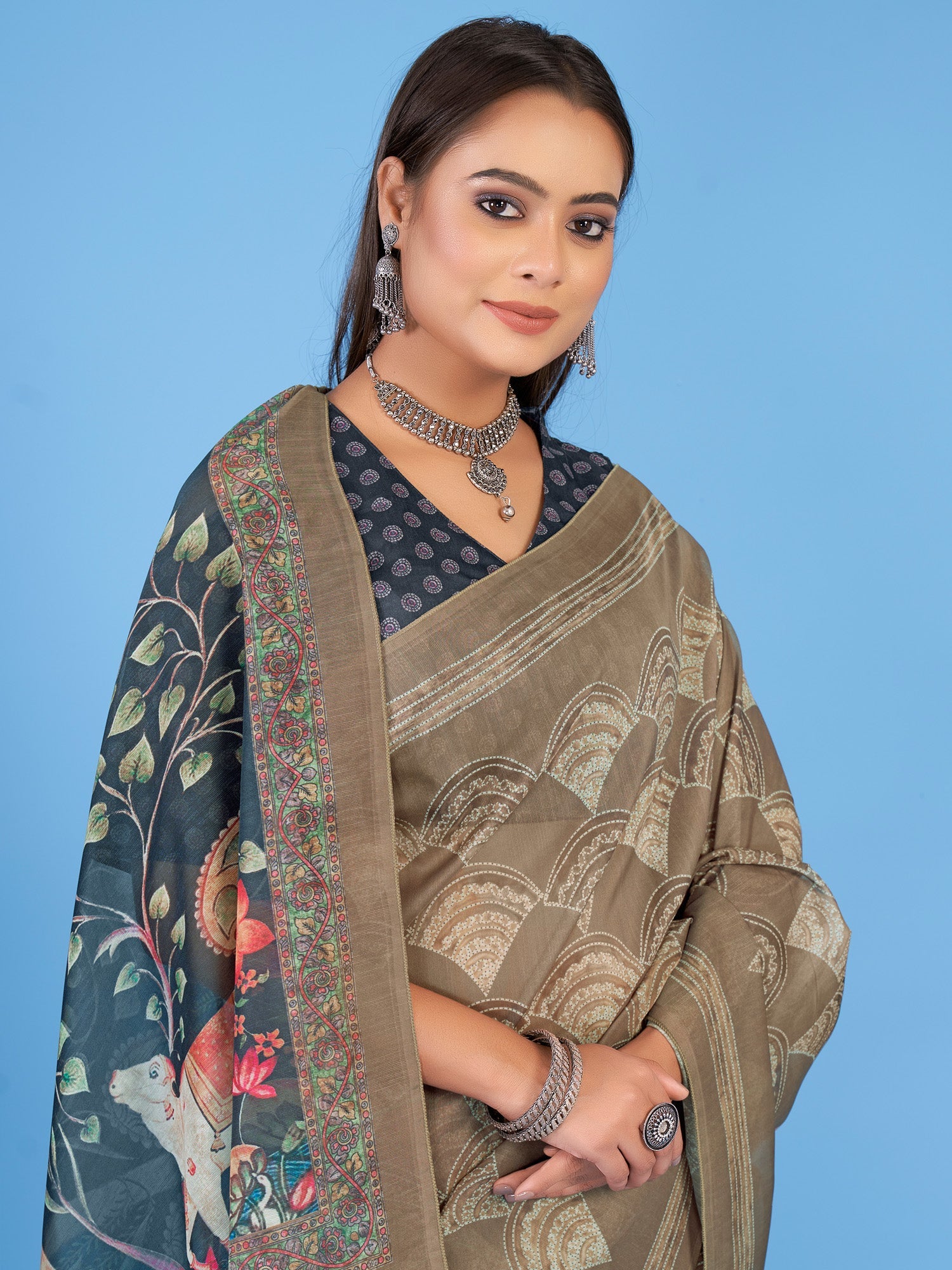 NOZ2TOZ Women's Linen Blend Beige Printed Designer Saree With Blouse Piece - Distacart
