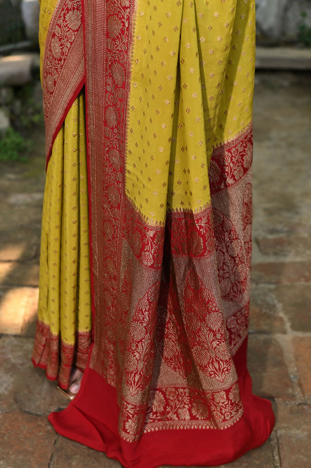Joban Fashion Yellow Crepe Chiffon Pure Handloom Banarasi Silk Saree