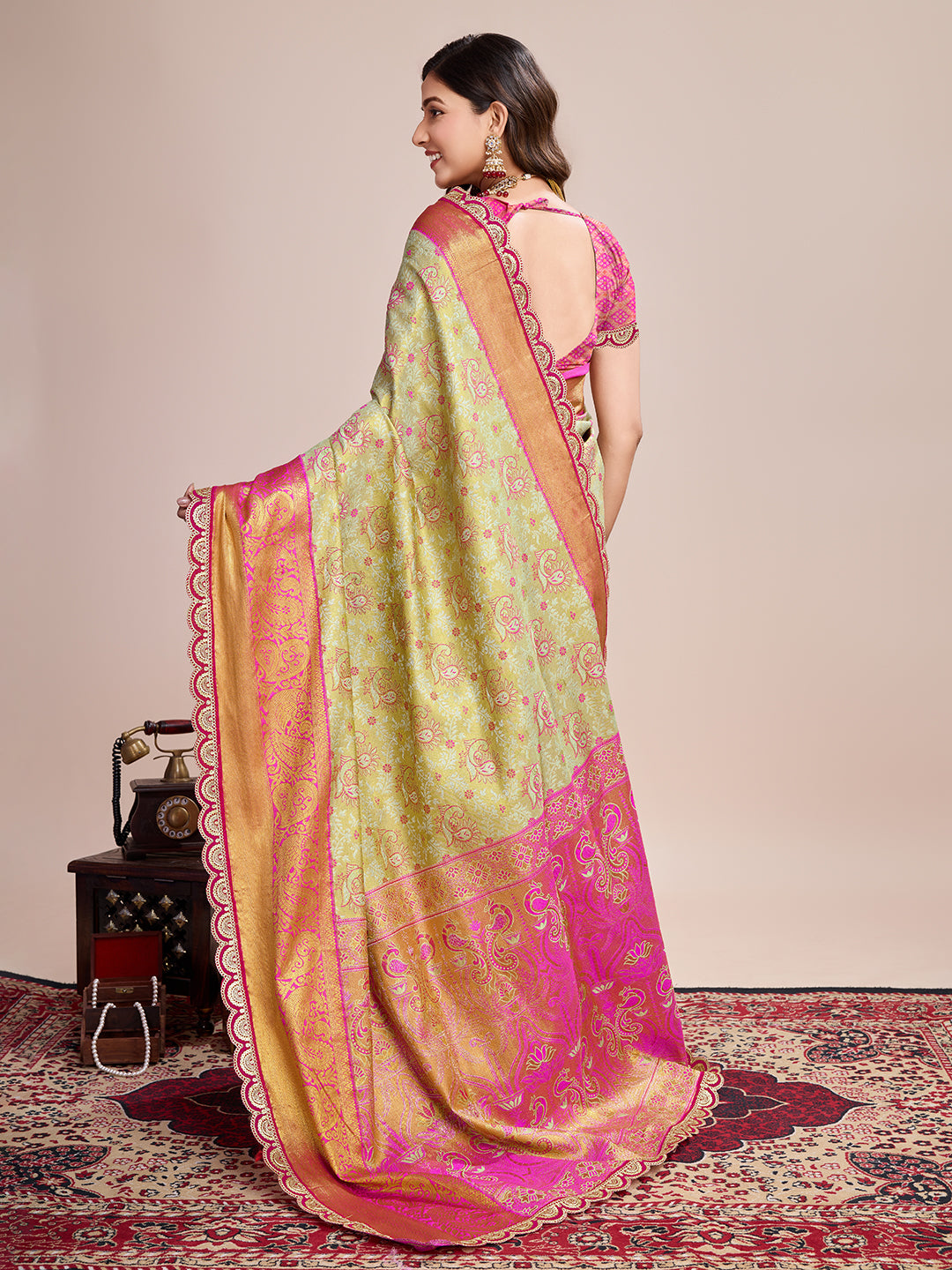 Vedant Vastram Soft Litchi Silk Kanjeevaram Silk Saree - Pista - Distacart