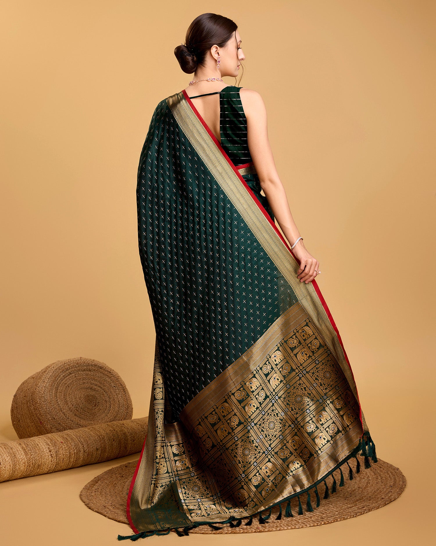 Vedant Vastram Soft Litchi Silk Banarasi Silk Saree - Green - Distacart