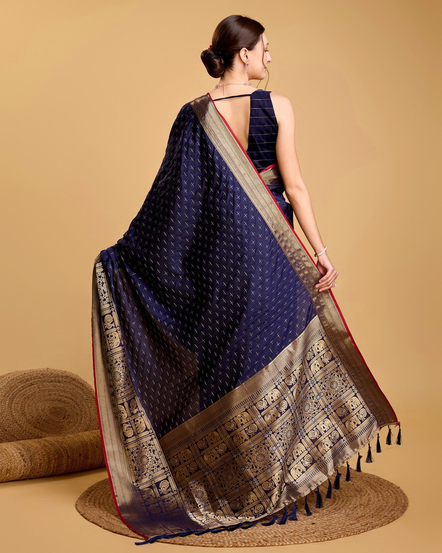 Vedant Vastram Soft Litchi Silk Banarasi Silk Saree - Navy - Distacart