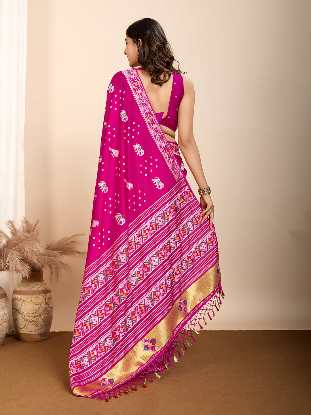Vedant Vastram Maslin Dola Silk Kanjeevaram Silk Saree - Magenta - Distacart