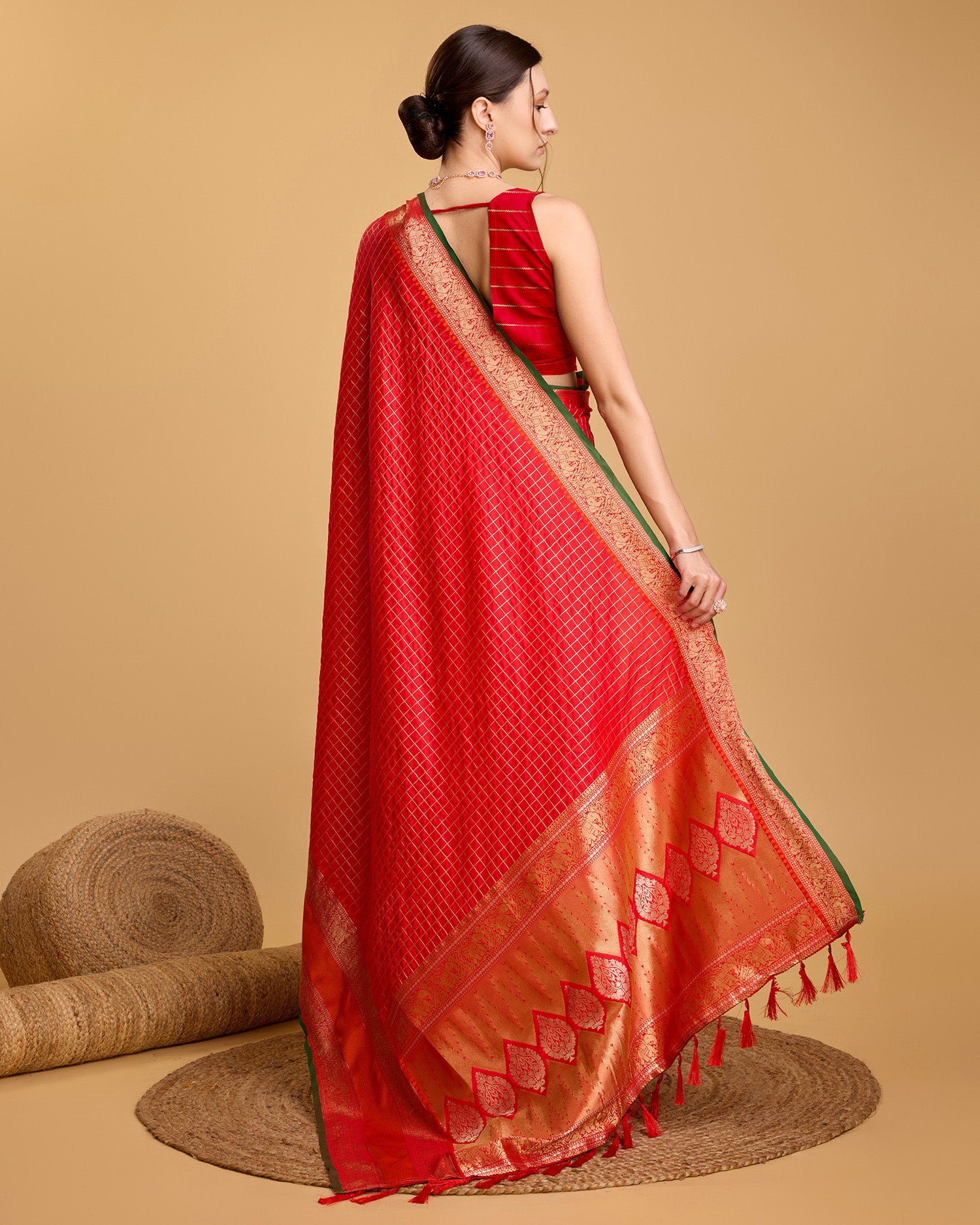 Vedant Vastram Soft Litchi Silk Banarasi Silk Saree - Red - Distacart