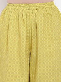 Thumbnail for trueBrowns Green Cotton Panelled Kurta Set - Distacart