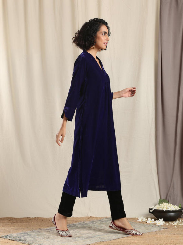 trueBrowns Blue Velvet Slit Kurta - Distacart