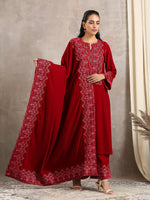 Thumbnail for trueBrowns Red Velvet Embroidered Shawl - Distacart