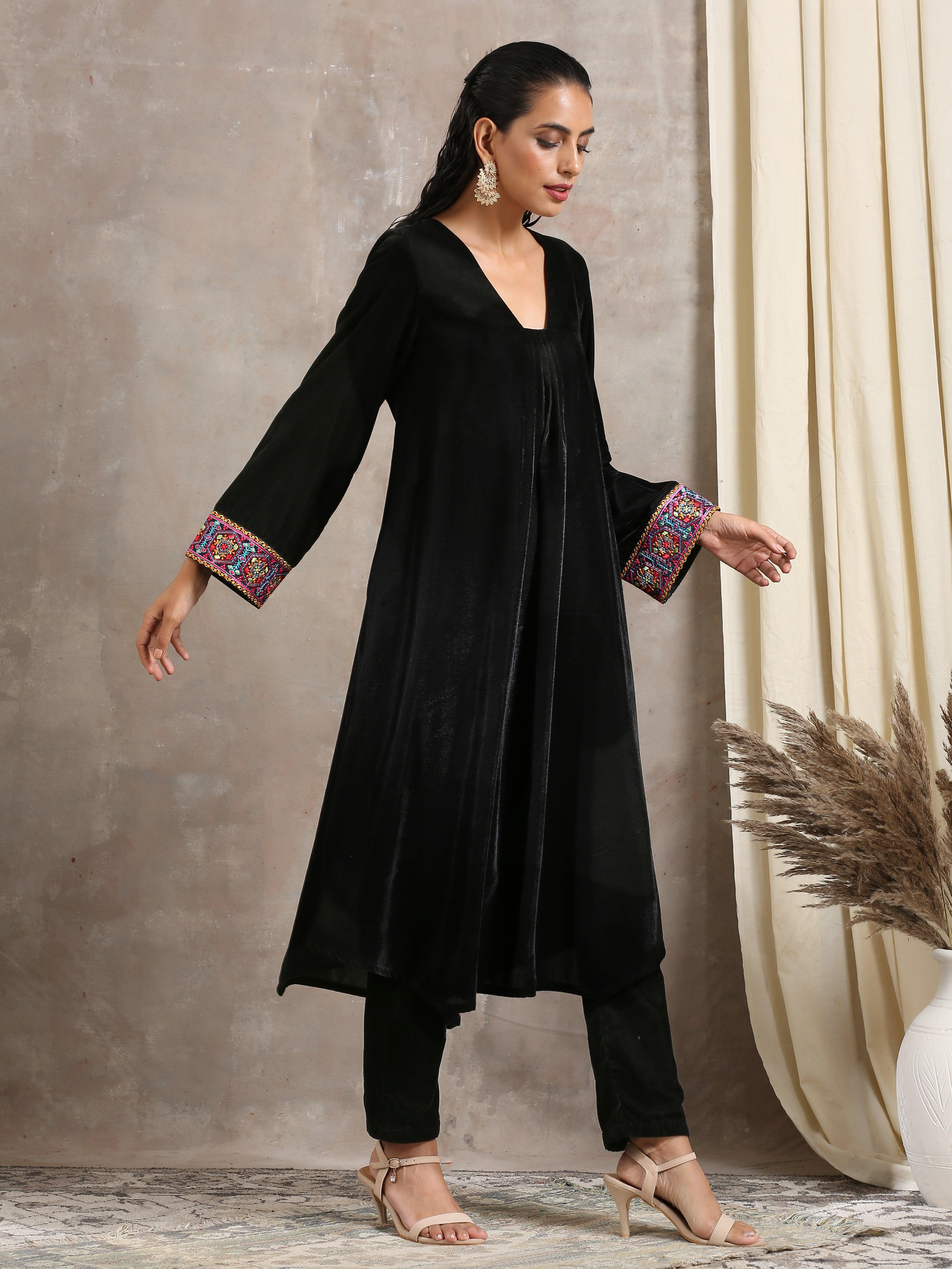 trueBrowns Black Velvet Embroidered Lace Kurta - Distacart