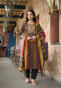 Thumbnail for Lyush Women Party Wear Flower Printed Kurta With Pant And Dupatta Set - Black