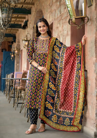 Thumbnail for Lyush Women Party Wear Flower Printed Kurta With Pant And Dupatta Set - Black