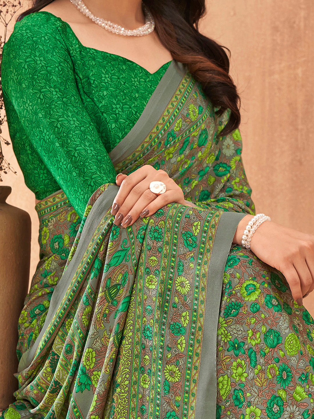 NOZ2TOZ Women's Crepe Green Printed Designer Saree With Blouse Piece - Distacart