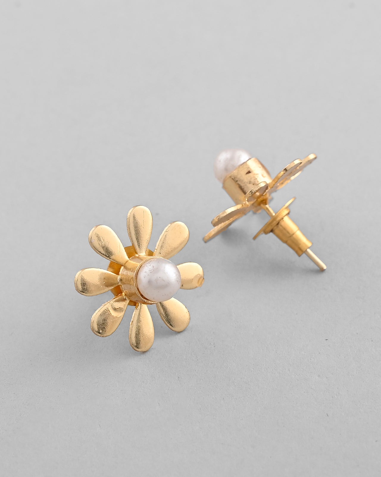 VOJ Gold Plated Flower Shaped Pearl Stud Earrings