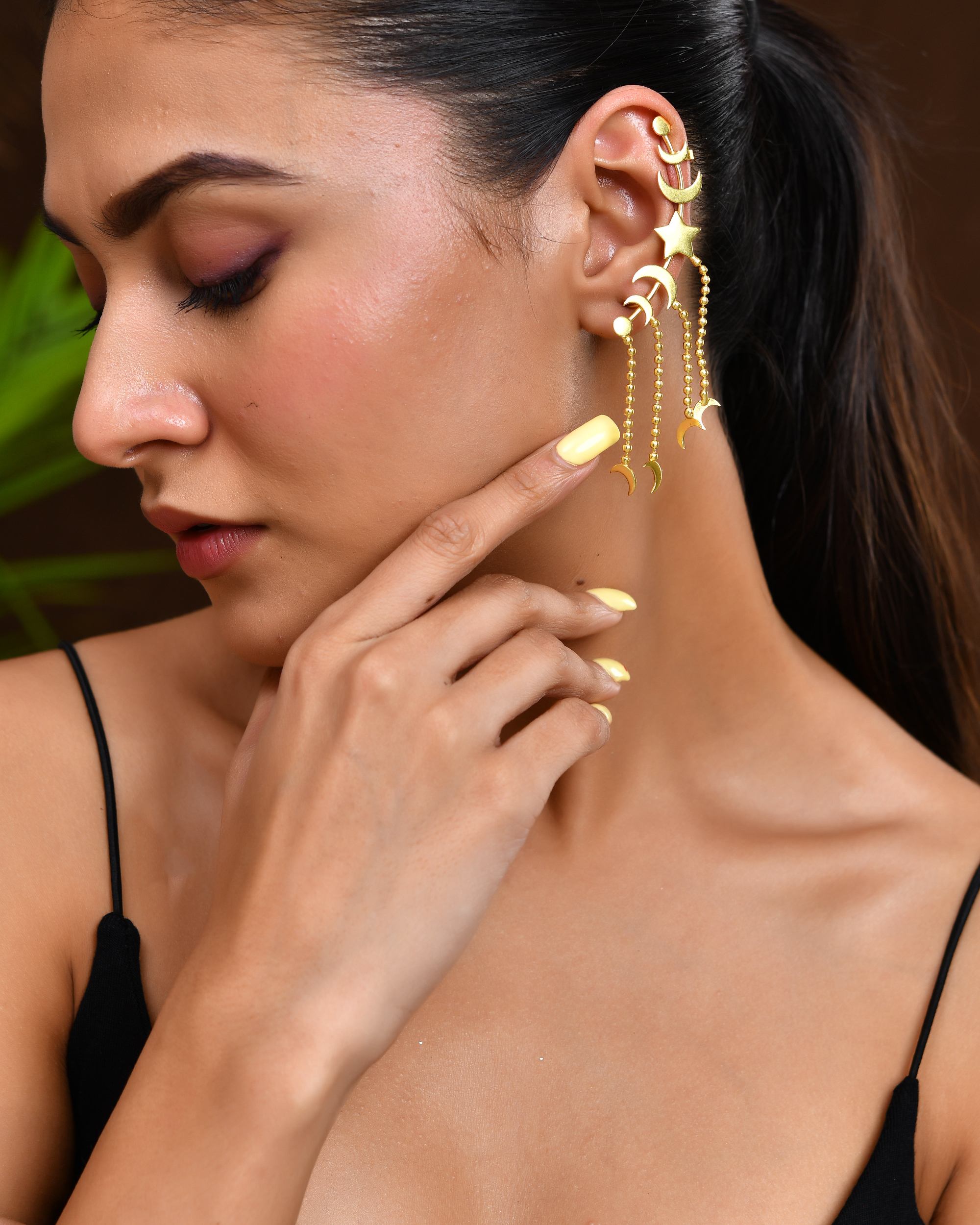 VOJ Gold Polished Anti Tarnish Openable Ear Cuff