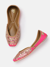 Thumbnail for House of Pataudi Women Ethnic Embellished Mojaris