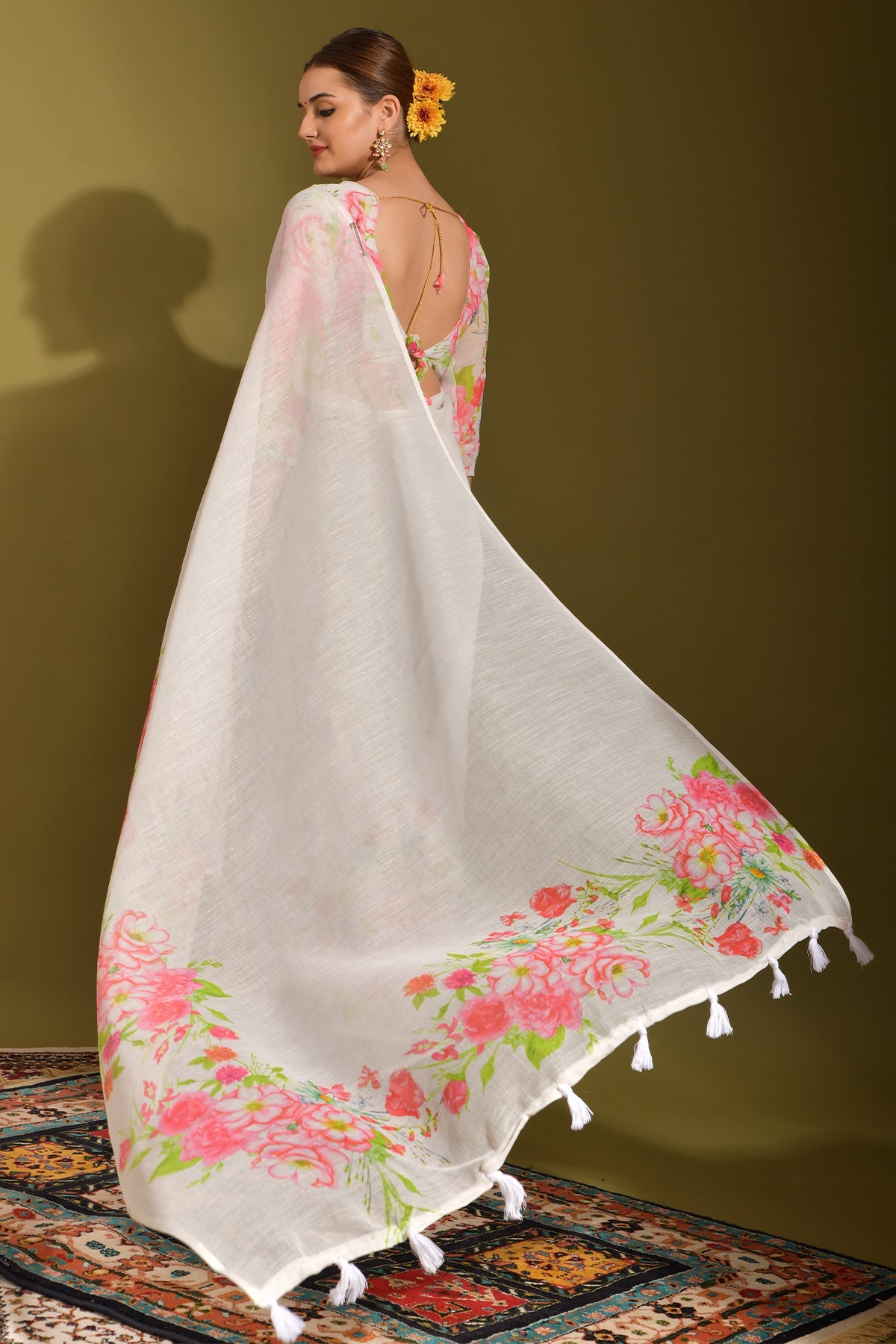 NOZ2TOZ Women Party Wear Printed Linen Saree with Unstitched Blouse - Off White