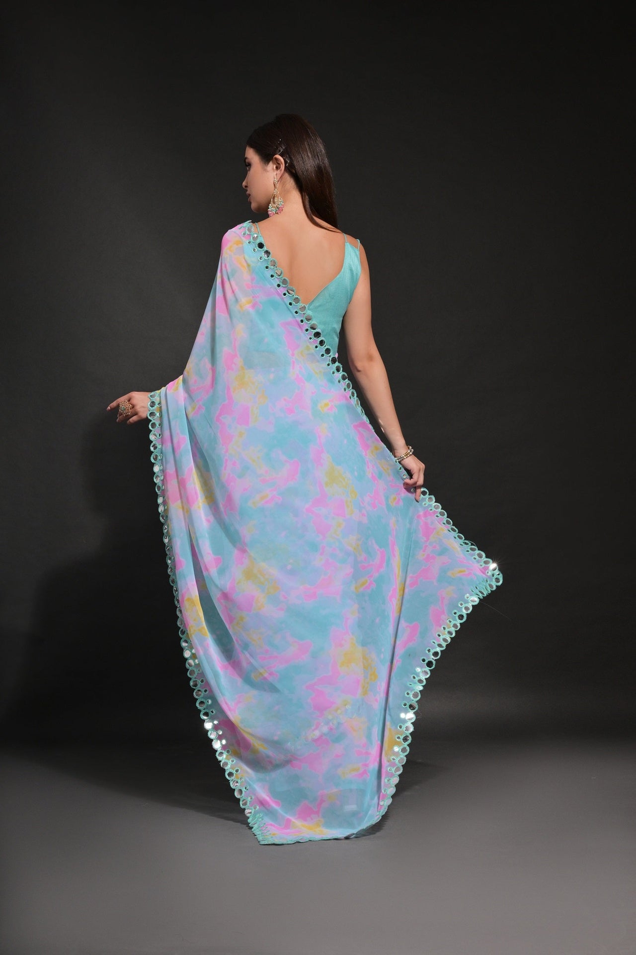 NOZ2TOZ Women Party Wear Prizm Printed Georgette Saree with Unstitched Blouse - Firozi